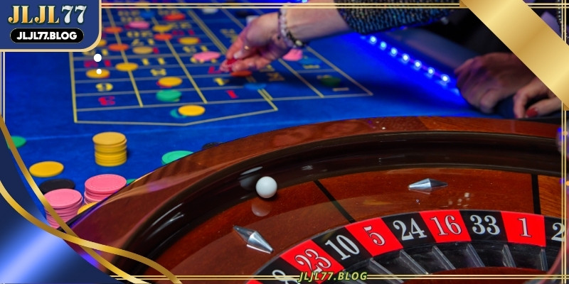 The round begins when participants place their digital chips on the specialized